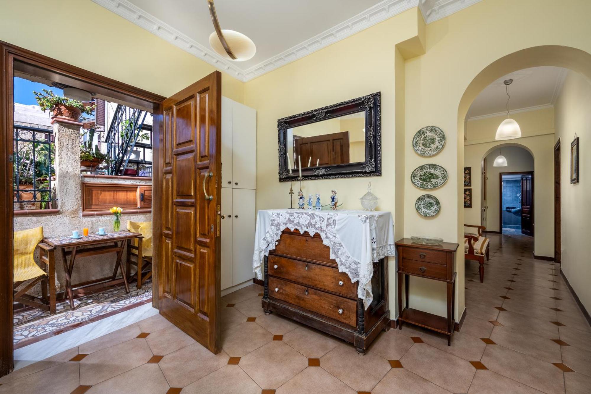 The Knights Courtyard Villa Rhodes City Екстериор снимка